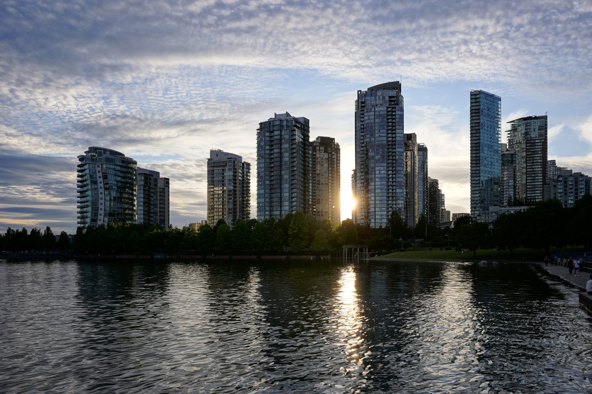 Yaletown towers evening