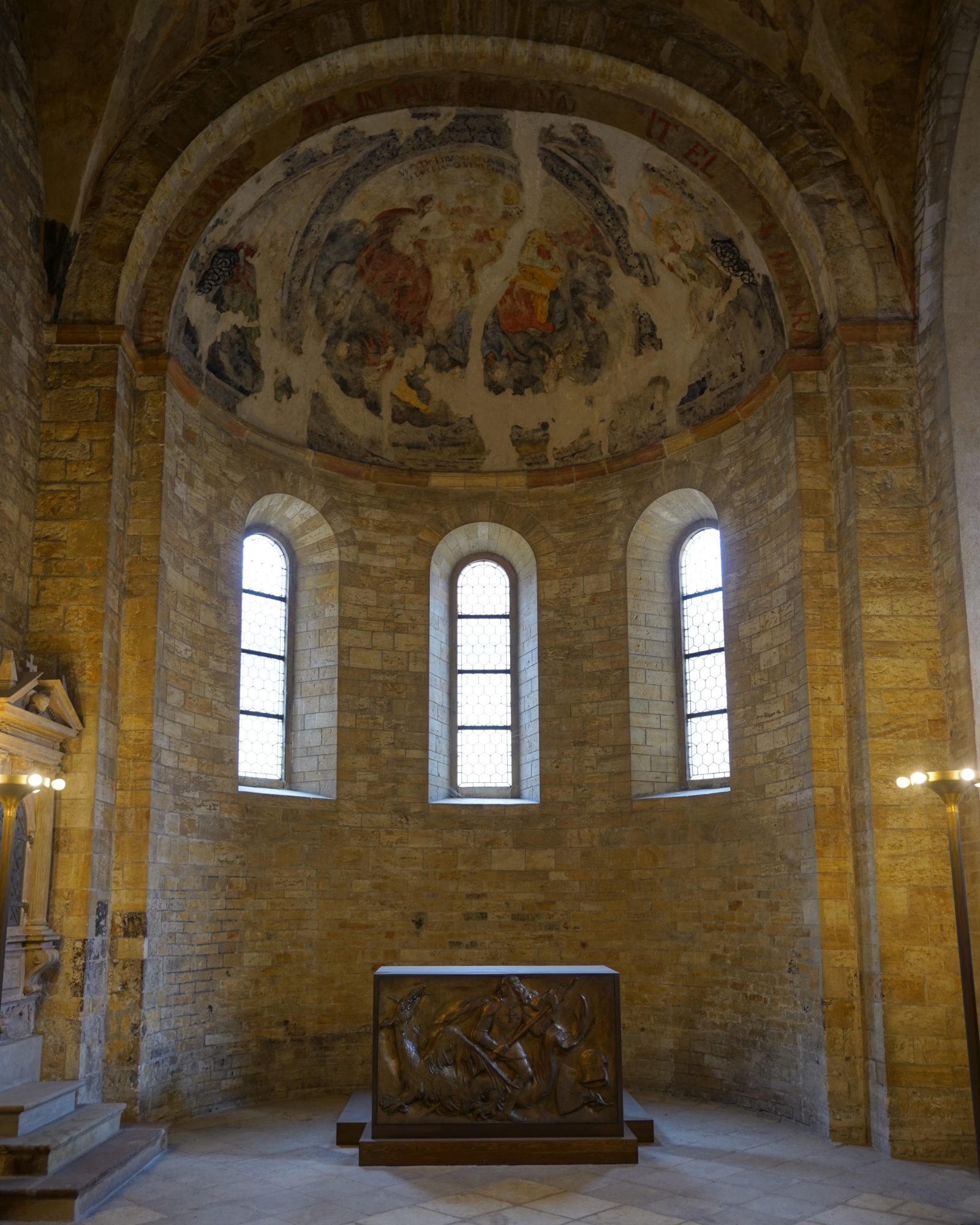 A side altar in St. George Basilica